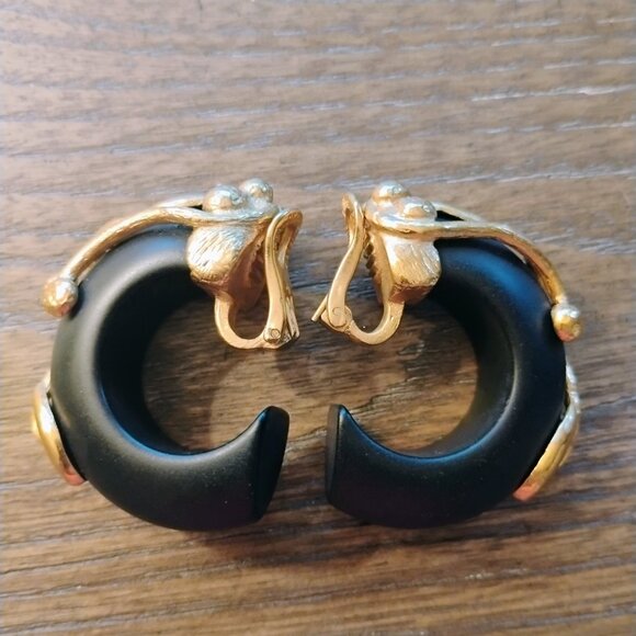 Vintage Inna Cytrine Style Black Lucite Earrings - Picture 2 of 3